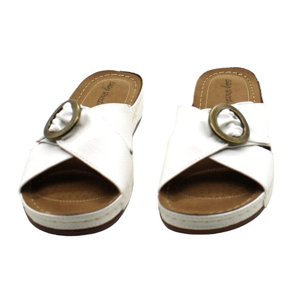 Easy Street Flats - Picture 2 of 9